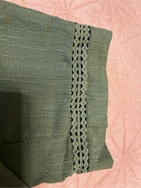 SHEIN Olive Green Crochet-Trim Trousers